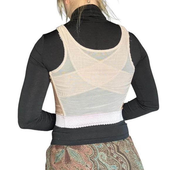 Vintage light pink lace tanktop-bra retro lingerie coquette cottage core vibes - Picture 7 of 7